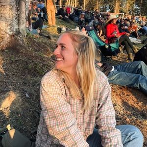 Meet your Posher, Riley